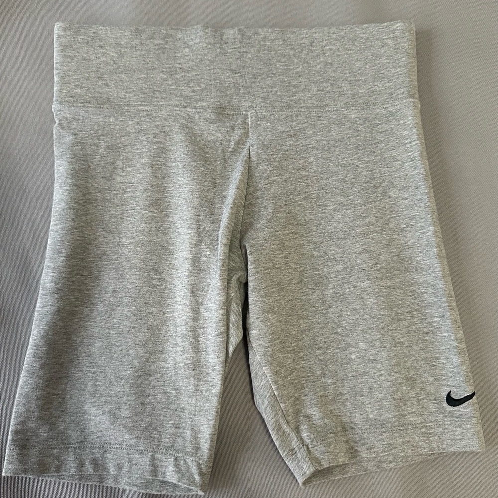Nike Women's Bike Shorts dark gray-Medium